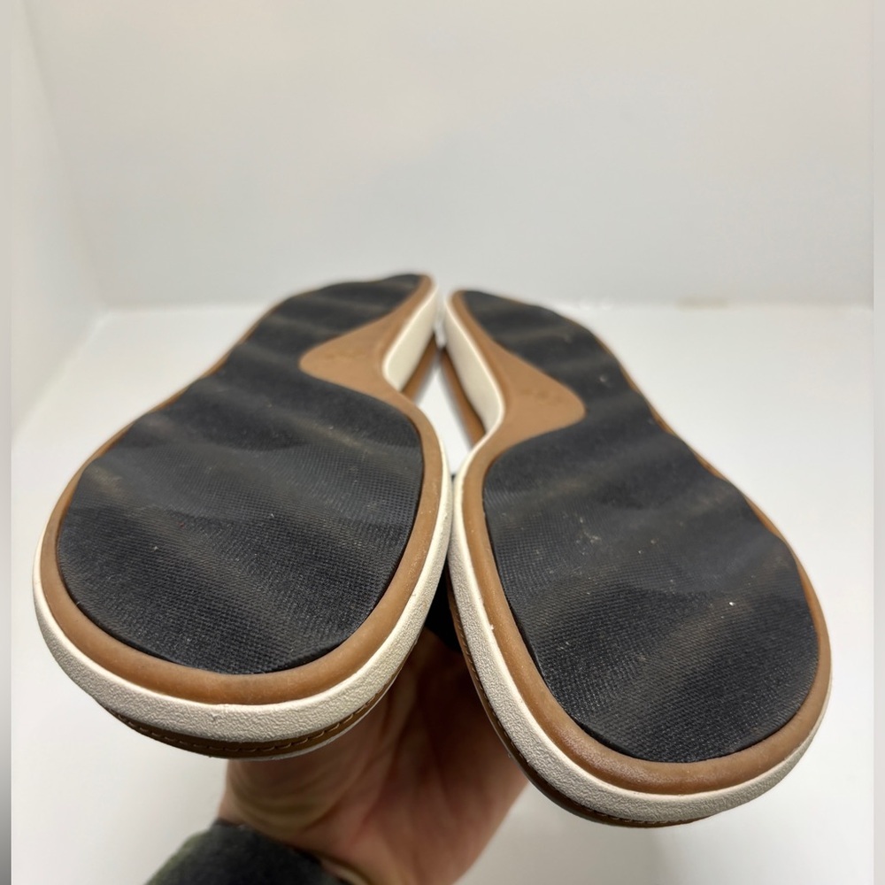 Clarks Cloudsteppers Cushion Soft Sandals Womens 9 Black Bow Comfort Flip Flops - Picture 8 of 9